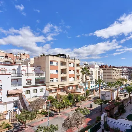 Estudio Luminoso Cerca De La Playa *