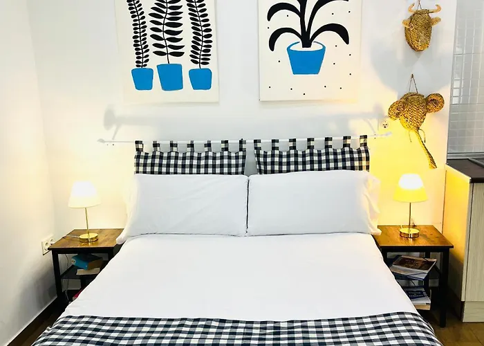 Estudio Luminoso Cerca De La Playa Апартаменты *